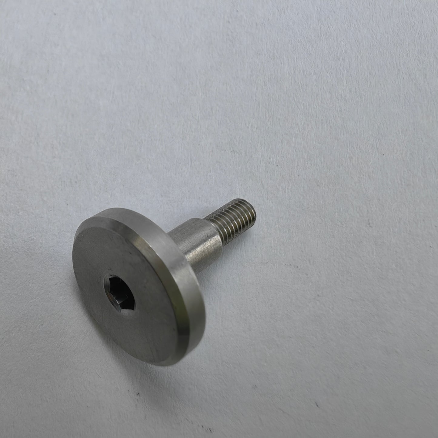 J150 Motor Cover Screw