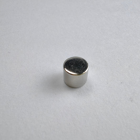 Circular Strong Magnet