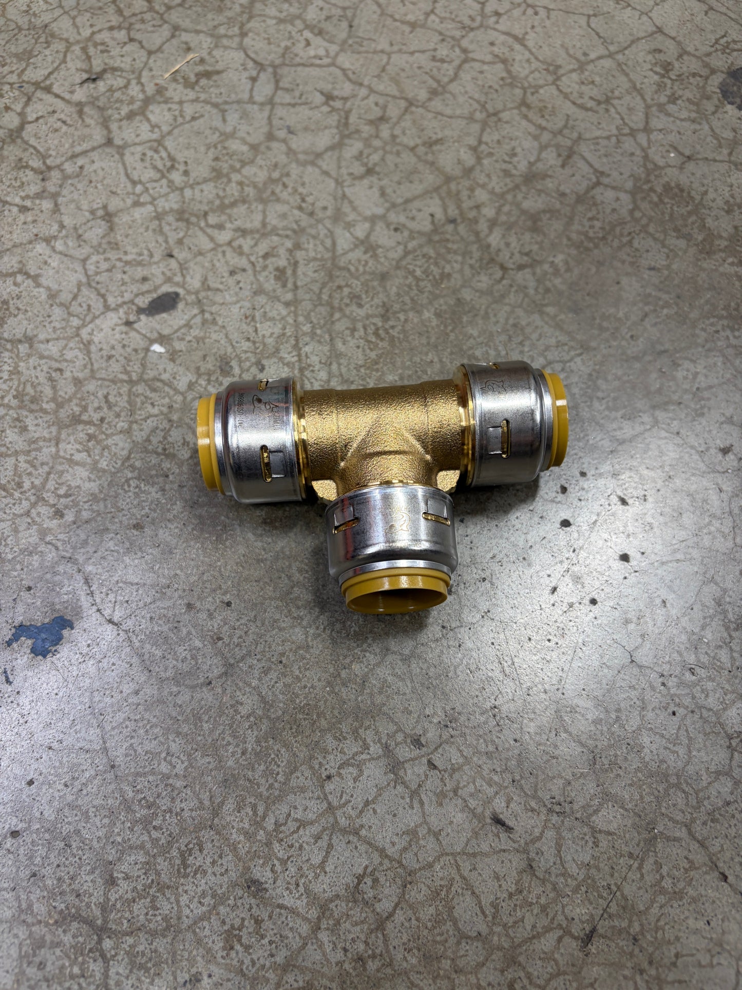 3/4"x1"x1" Tee Shark Bite Fitting